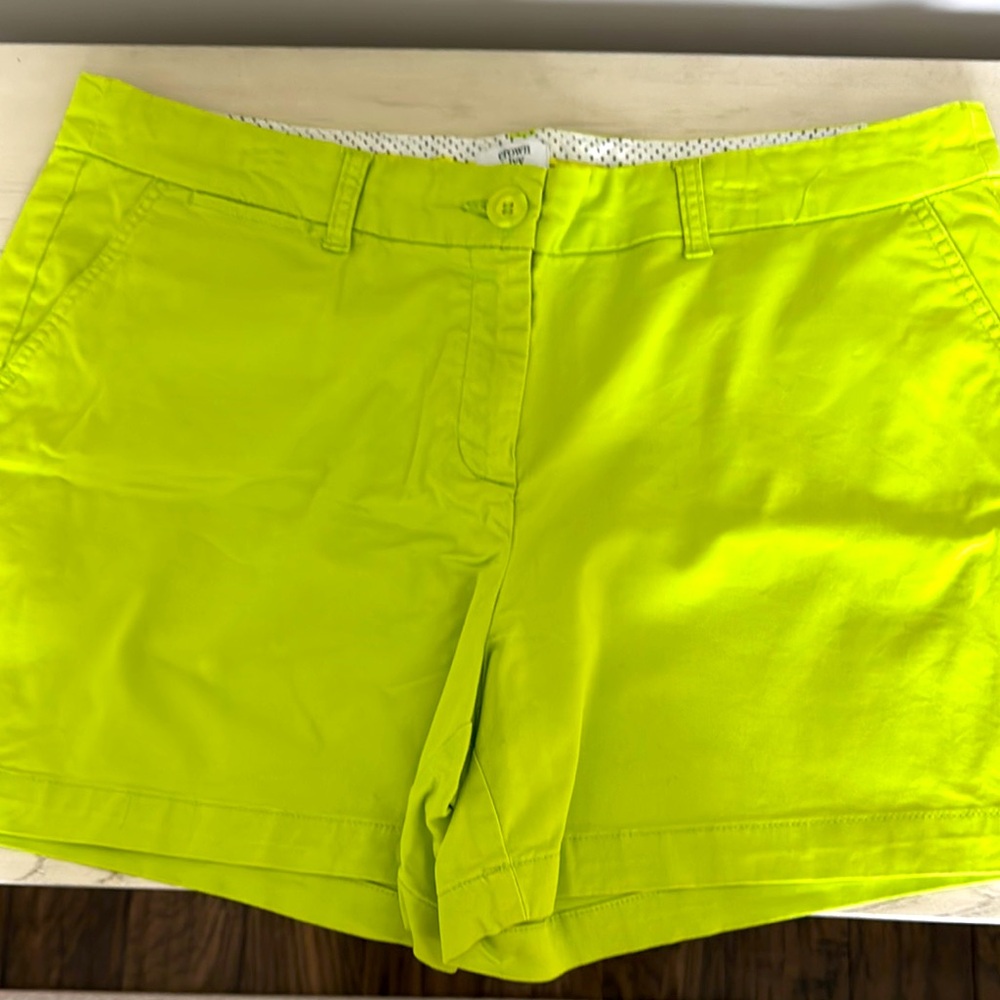Crown & Ivy Bright Green Women's Shorts 16